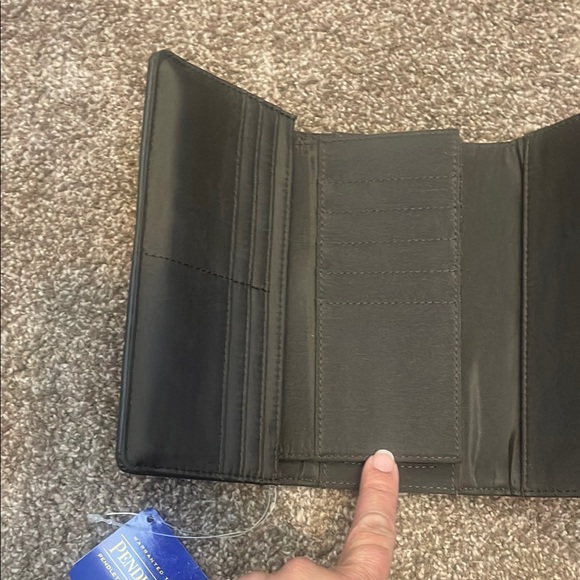 Pendleton Colorful Geometric Wallet - Picture 3 of 5